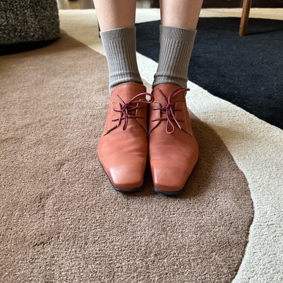 John Fluevog Derby Shoes, US7 - Picture 6 of 8